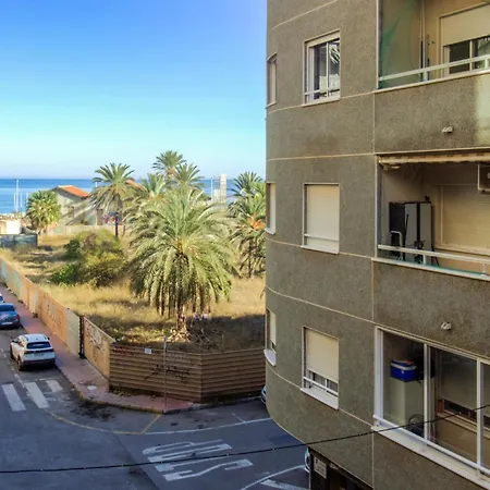 Apartment 3 Bedroom In *